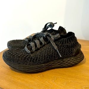 Women’s Nobull Runners - size 7 - gently worn